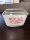 Vintage PYREX Pink Gooseberry 501-B 1-1/2 Cup Refrigerator Dish & Lid - Perfect!