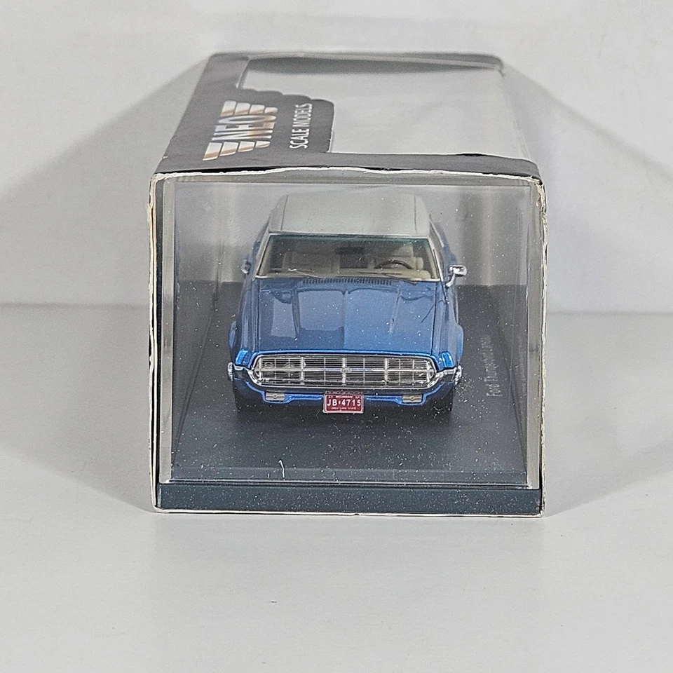 NEO FORD Thunderbird Landau 1969 1.43 Scale AMERICAN EXCELLENCE Boxed Blue Model - Image 2 of 4