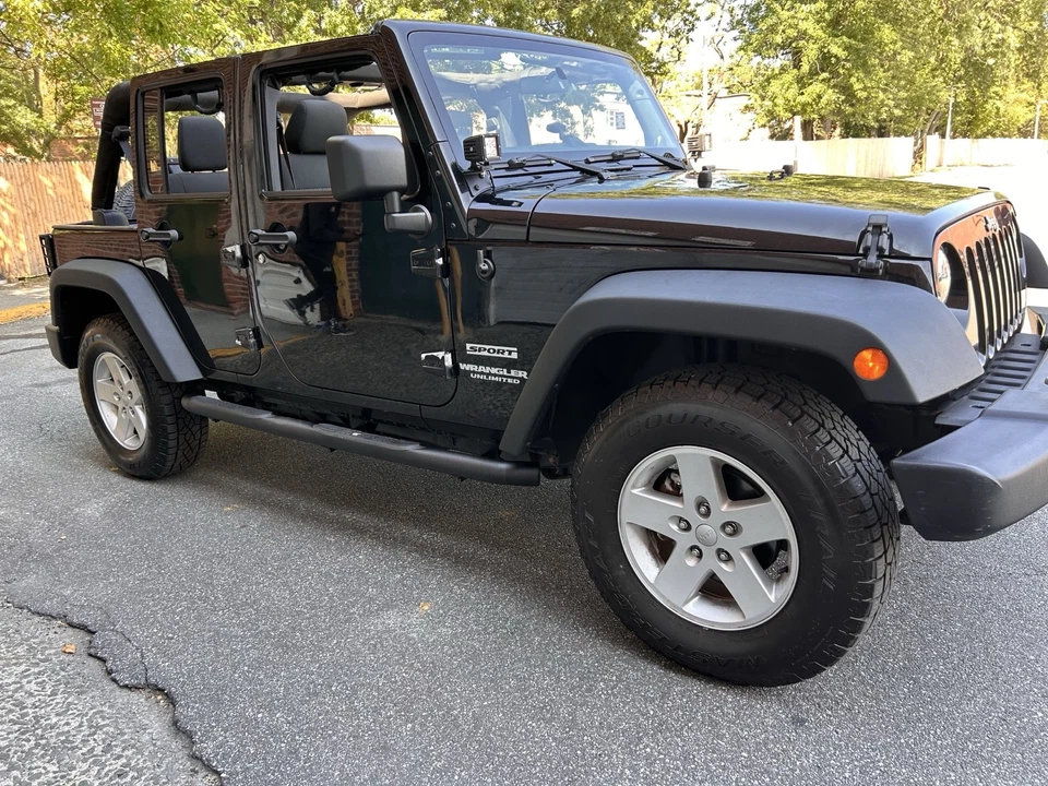 Jeep Wrangler 2012 ¡¡Ilimitado!!️ Transmisión manual de 6 velocidades Foto 4 de 4