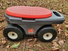 Step 2 Multi Purpose Rolling Garden Hopper Utility Seat Storage Cart Organizer