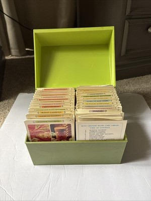 Vintage 1971 BETTY CROCKER Recipe Card Library Avocado Green Box 99.9% COMPLETE