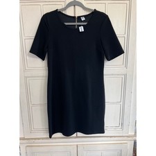 NWT Old Navy size small basic black dress