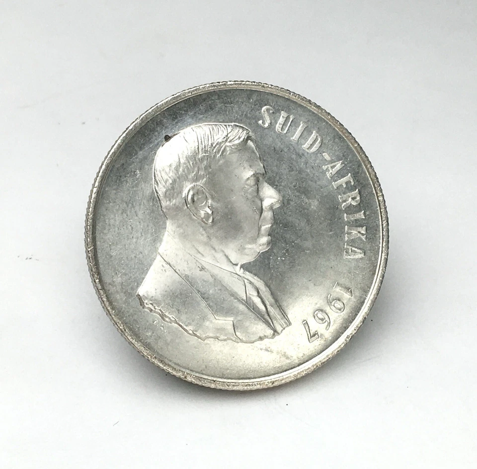 1967 South Africa (Suid Afrika) 1 Rand 0.800 Silver Nice Luster BU++ Coin #85 - Image 2 of 3