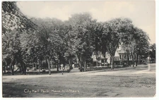 Postcard "City Hall Park, Haverhill, Massachusetts"