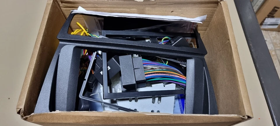 Alpine INE-W987D + Kit BMW E9x - Immagine 3 di 4