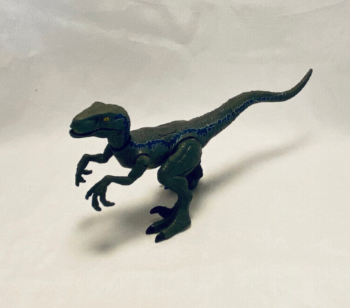 Jurassic World Savage Strike Velociraptor Dinosaur Action Figure - Mattel 2018 - Picture 1 of 5