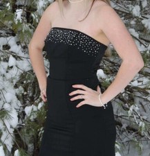 Beautiful black dress Davids Bridal brand in perfect condition.