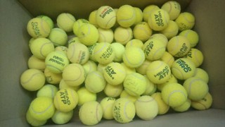 Lot de 70 BALLES DE TENNIS OCCASION différentes marques