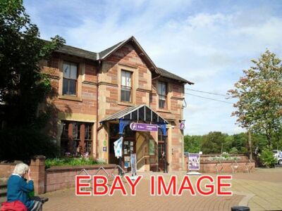 PHOTO  VISIT SCOTLAND INFORMATION CENTRE BALLOCH THIS TOURIST OFFICE OCCUPIES A