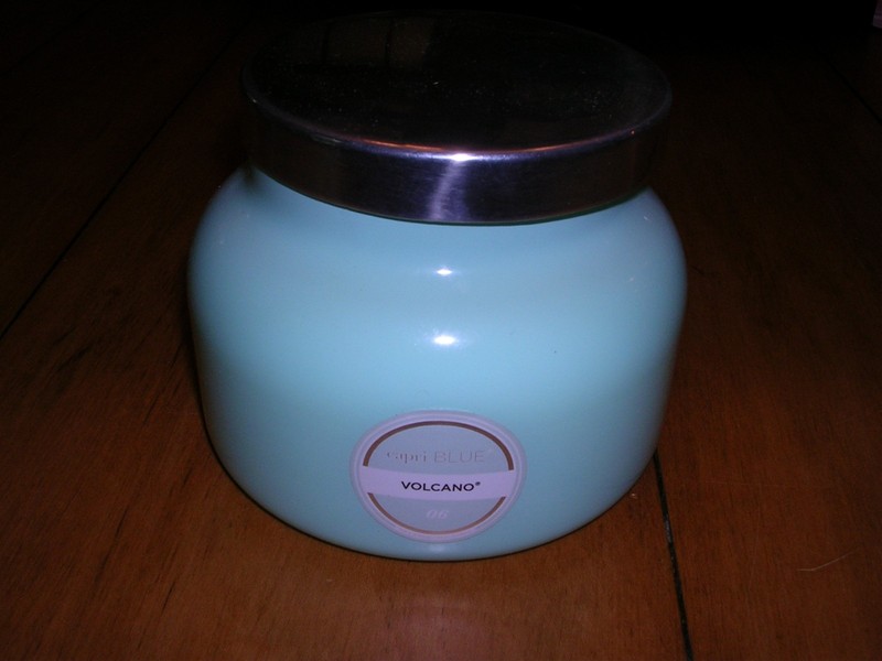 Scented capri BLUE Volcano Candle