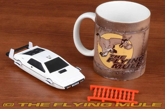 Corgi 1:36 Esprit Submarine James Bond - Image 4 of 4