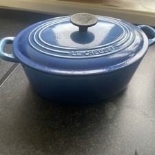 le creuset cast iron Size 27 Oval Blue 