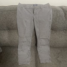 Old Navy Women's Pixie Ankle Pant Mid-Rise, Size 4 Regular, Black/White, Preown