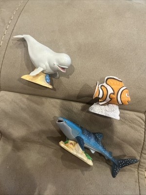 Disney Pixar Finding Dory Finding Nemo Bailey Beluga Destiny Whale Shark Nemo