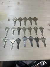 LOT OF 19 Vintage Schlage Keys Collectible Numbered Steampunk Jewelry Art Crafts