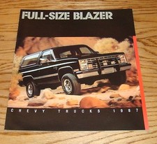 Original 1987 Chevrolet Full-Size Blazer Sales Brochure 87 Chevy