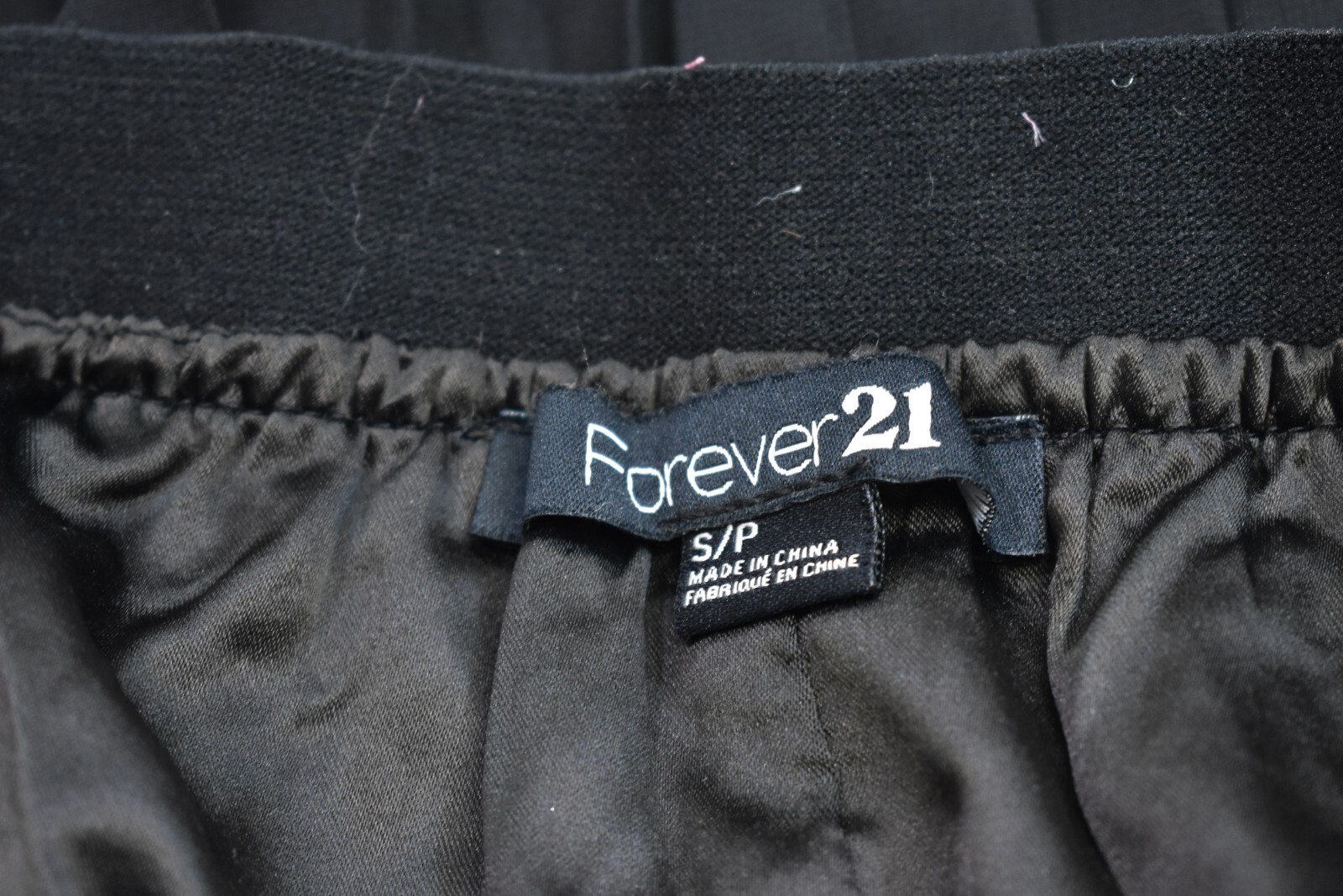 Forever 21 Solid Black Pleated Stretch Waist Line… - image 5