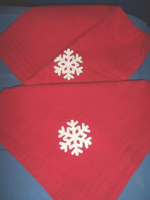 Set of two (2) Red Snowflake Appliqued 18 Inch Napkings