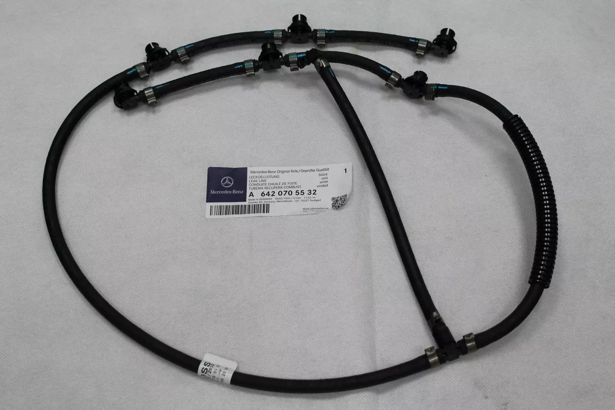 NEW Genuine Mercedes-Benz OM642 V6 Diesel Injector Leak Off Pipe 