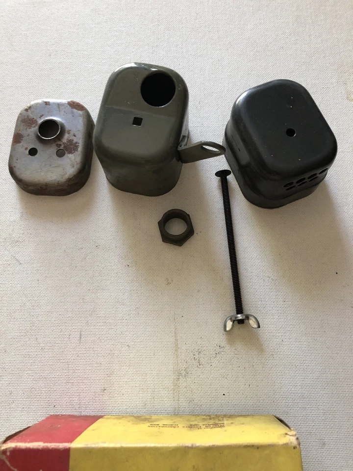 170-145 Muffler Clinton NOS Genuine Clinton Engine Part - Image 2 of 2