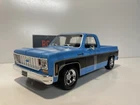 Maisto 1/18 Scale - 1974 Chevrolet C10 Cheyenne Super  - Blue Diecast Model.