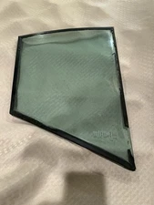 Jaguar XJS RIGHT REAR Glass