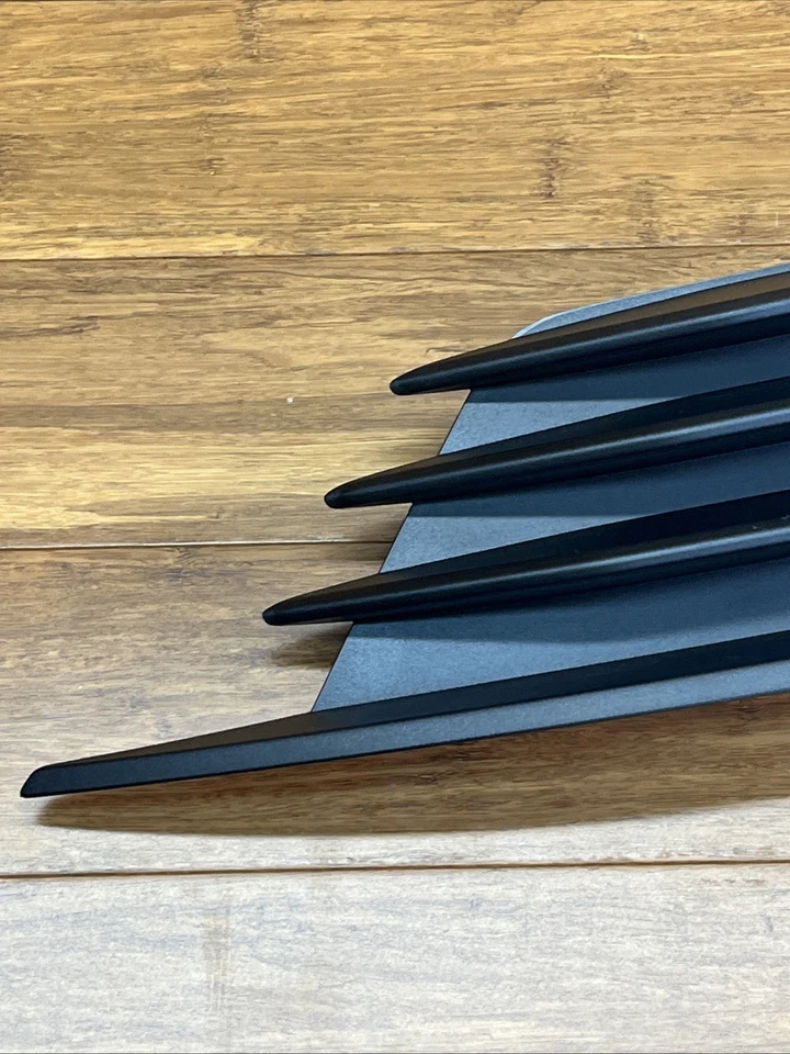 Audi A3 Quattro 2015 2016 parachoques delantero derecho inferior parrilla cubierta OEM *NOTA* Foto 3 de 4