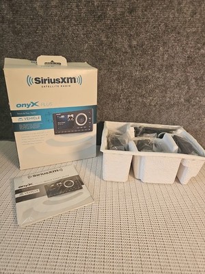 SiriusXM SXPL1V1 Onyx Plus Satellite Radio with Vehicle Kit NOB