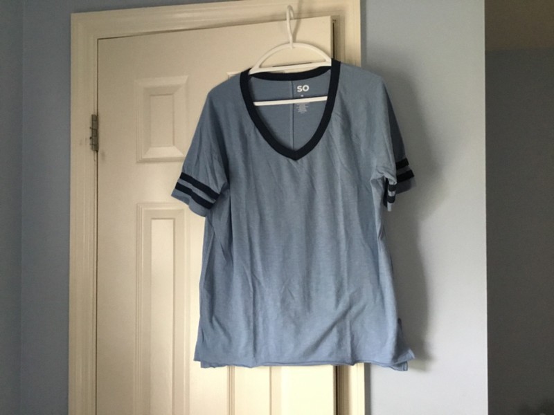SO Light Blue with Dark Navy Trim Ladies V-Neck Short Sleeve TEE SIZE M,PREOWNED