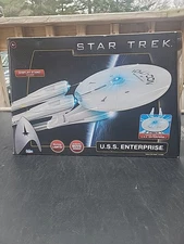 Star Trek Starship U.S.S. Enterprise NCC-1701 Stock#61931 Playmates 2009 NEW