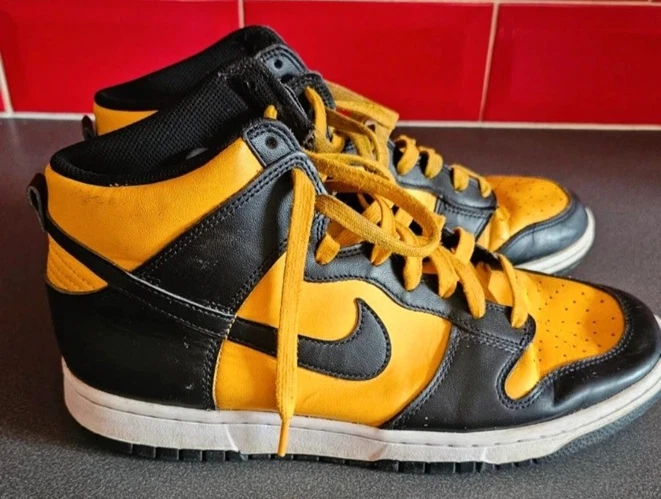 Nike Dunk scarpe da ginnastica alte retrò uomo giallo nero stivali scarpe da ginnastica taglia UK 8 5