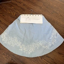 Sigrid Olsen Home Slim Line Tree Skirt 48" Light Blue With Coral Print ￼