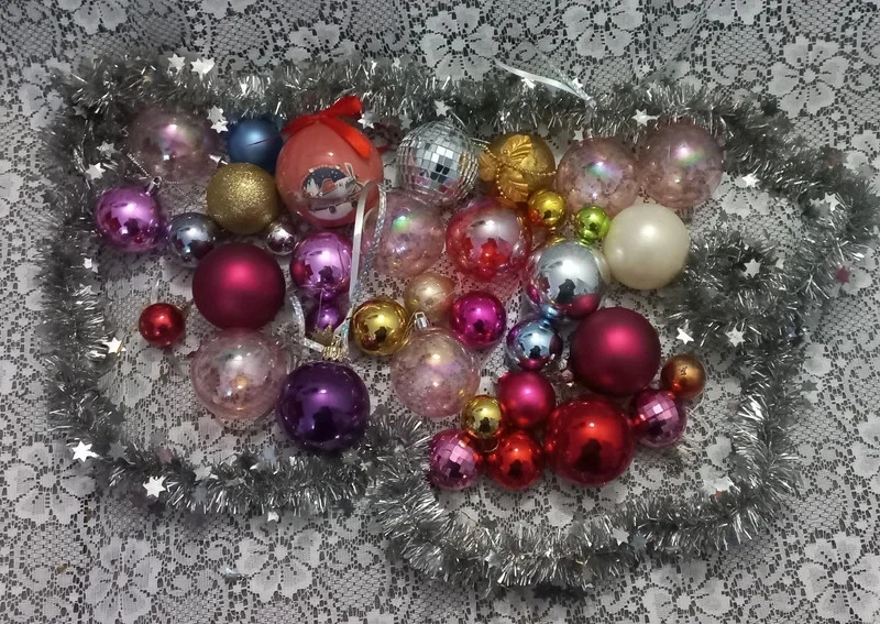 Relaxdays Lot De 103 Boules De Noël Rouge/Blanc - Décoration Sapin Plastique Incassable Avec Pic, Perles Et Accessoires