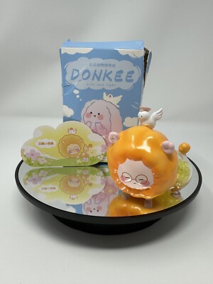 SimonToys Donkee Soft and Light - Sleeping Lion Cub