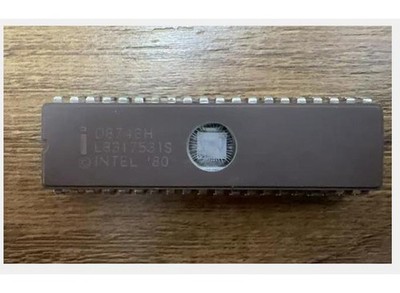 /  D8748H DIP-40  HMOS-ESINGLE-COMPONENT 8-BIT MICROCO #vn