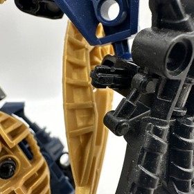 LEGO BIONICLE: Brutaka 8734 - Near Complete RARE 2006 No Box / Instructions SEE