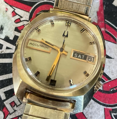 '70's Bulova Accutron 218 10k Rolled Gold Plated back & bezel - RUNNING!