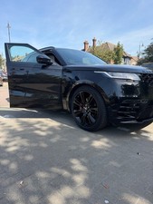 2019 Range Rover Velar P300 R-Dynamic HSE 4WD |Recently had full service