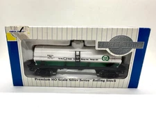 Bachmann Silver Series HO Scale 40' Quaker State G.S.O.X. 746 Single Dome Tanker