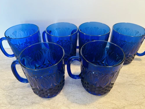 Vintage Cobalt Blue Arcoroc Glass Cup France Leaf Diamond Lot of 4 Coffee / Tea