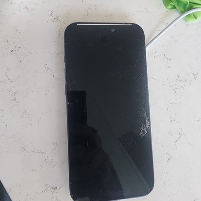 Apple iPhone 17 Pro Max - 256 GB - Deep Blue (AT&T) Lcd, Cracked Esn Checks