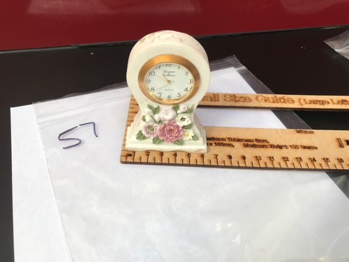 Miniature Quartz clocks and other makes. Over 100 clocks - Foto 116 di 470
