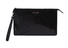 NEW MICHAEL KORS DANIELA BLACK PVC,QUILTED HEART,GOLD,LARGE WRISTLET,CLUTCH,BAG