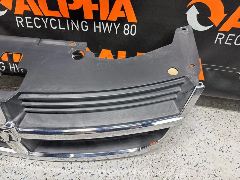 Grille DODGE AVENGER 08 09 10 Foto 4 de 4