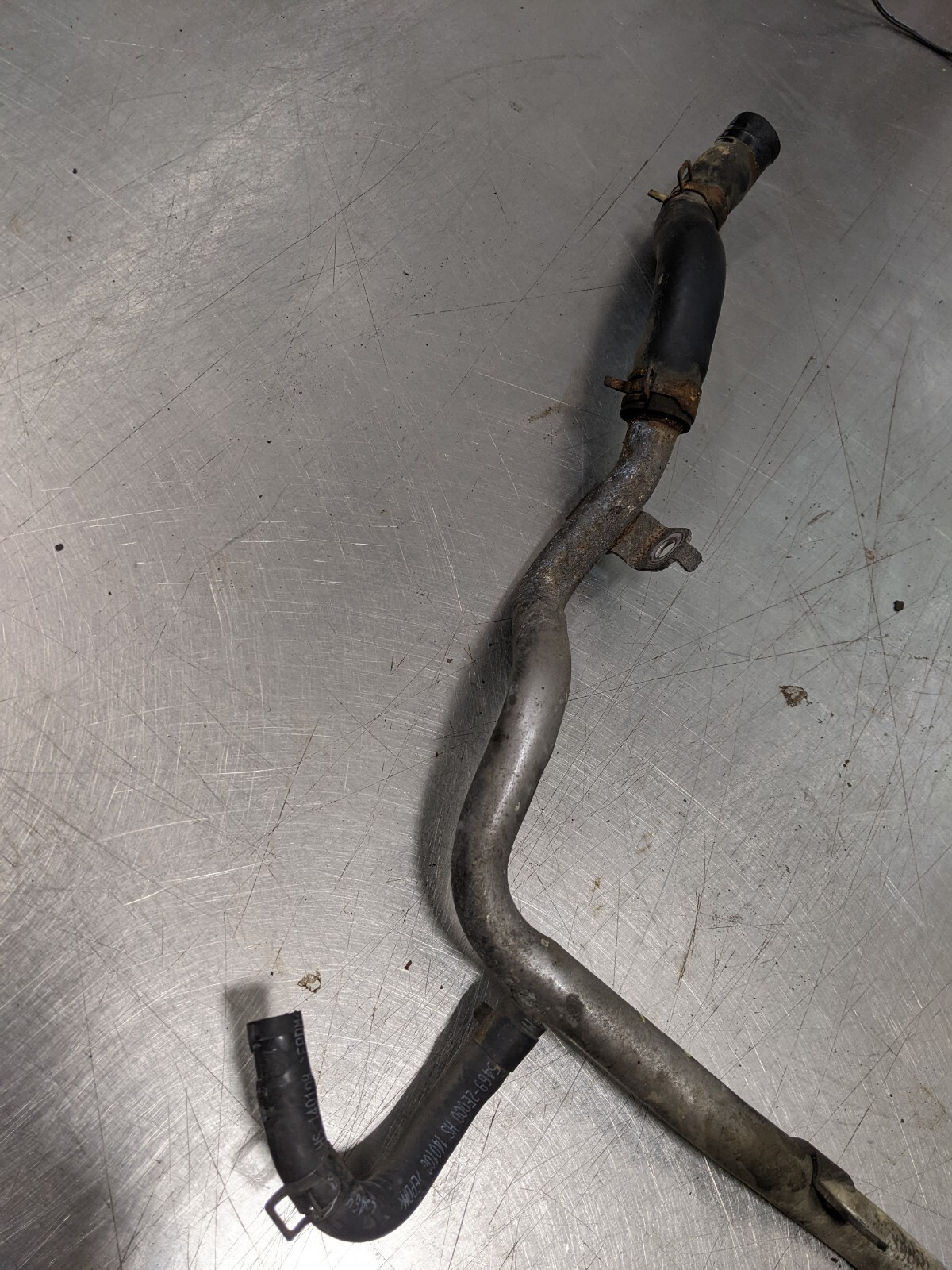 Gates 10-13 Kia Forte 4-Cyl. 2.0L Lower Molded Coolant Hose
