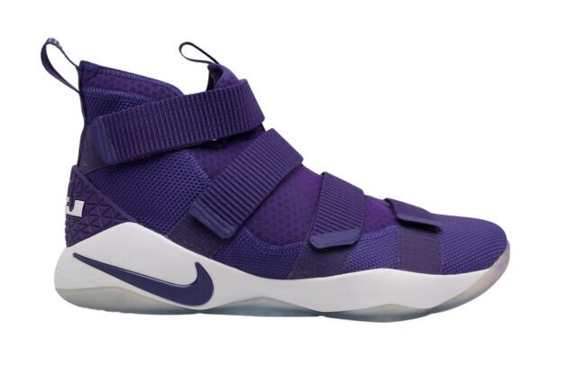 Size 17.5 - Nike LeBron Soldier 11 TB 