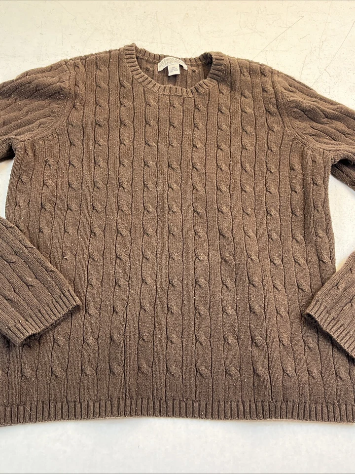 Mascota vintage para mujer St Johns Bay. Suéter suéter tejido con cable marrón mediano Foto 2 de 4