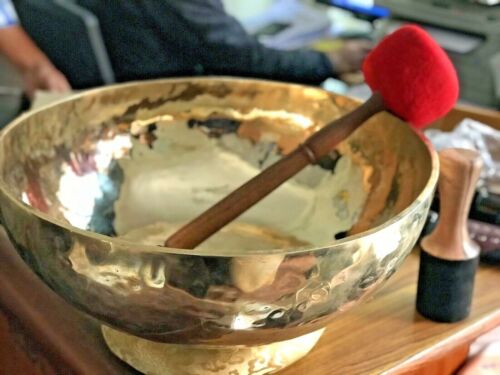 10 kg Big Singing Bowl with Mallet cushion striker- Large singing Bowls Nepal - Picture 4 of 5