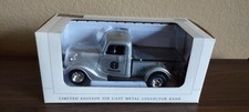 SPECCAST 1937 FORD DIE CAST METAL BANK NEW IN BOX