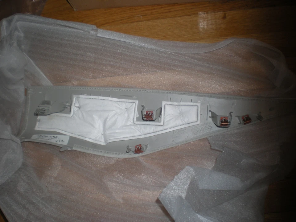 Nuevo OEM 2013-2016 Lincoln MKZ cuarto superior moldura gris claro DP5Z-5431011-D Foto 3 de 4